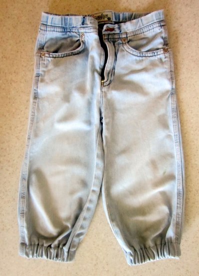 бриджі на резинці зі старих джинсів