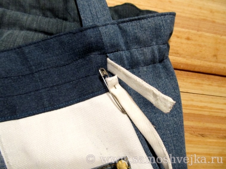 сумка из лоскутов джинсовой ткани