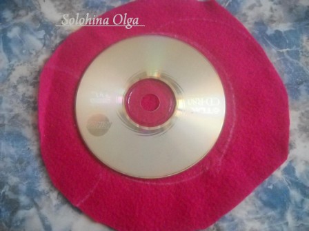 Как сшить игольницу из CD диска