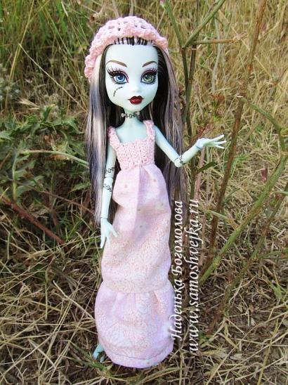 Платье и панамка для куклы Monster High (Школа Монстров)
