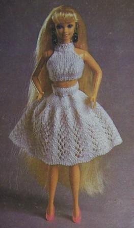 Как связать юбку и кофточку-майку для куклы Барби