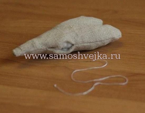 наполнить холлофайбером и зашить