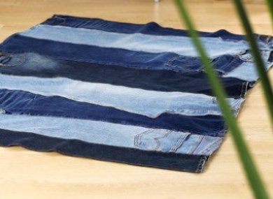 коврик из джинсов